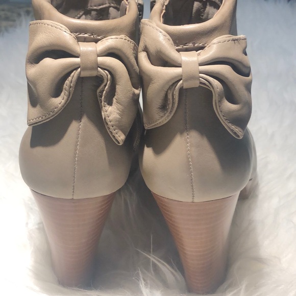 Gianni Bini Beige Leather Ankle Boots - Picture 5 of 9